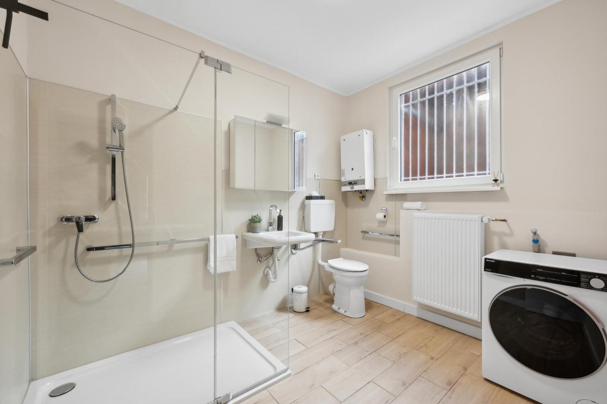 Altstadt Apartment Am Wasser Mit Parkplatz Und Riesigem Garten باد كروزناش المظهر الخارجي الصورة
