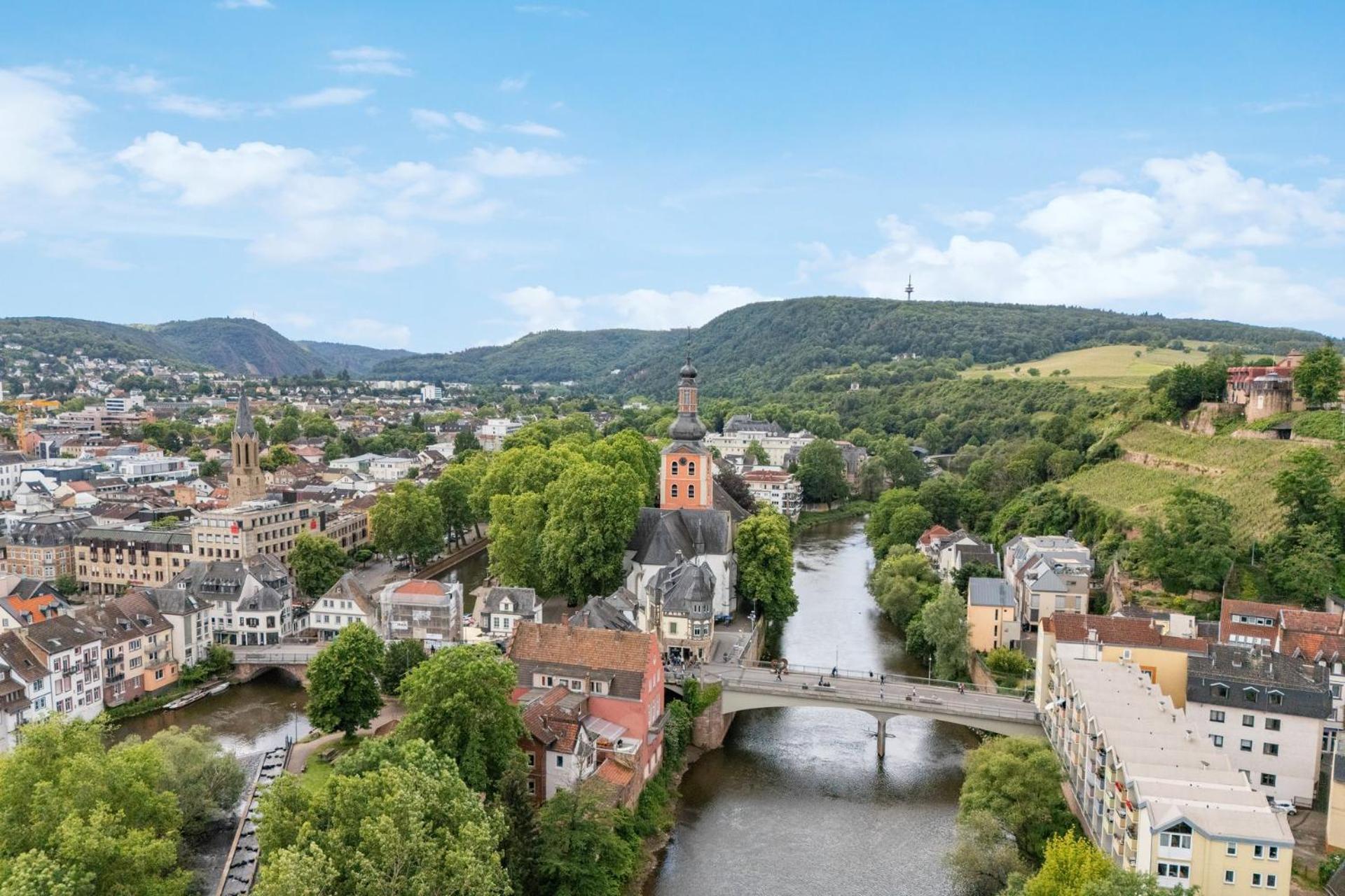 Altstadt Apartment Am Wasser Mit Parkplatz Und Riesigem Garten باد كروزناش المظهر الخارجي الصورة